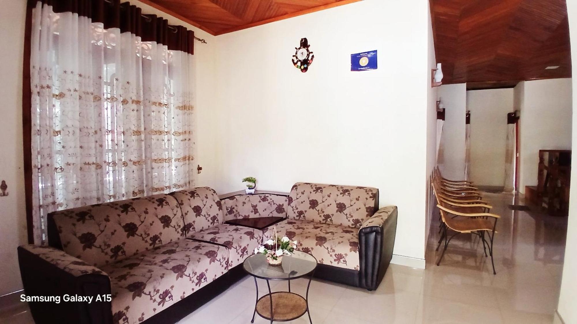 Jasmine Garden Inn Элла Экстерьер фото