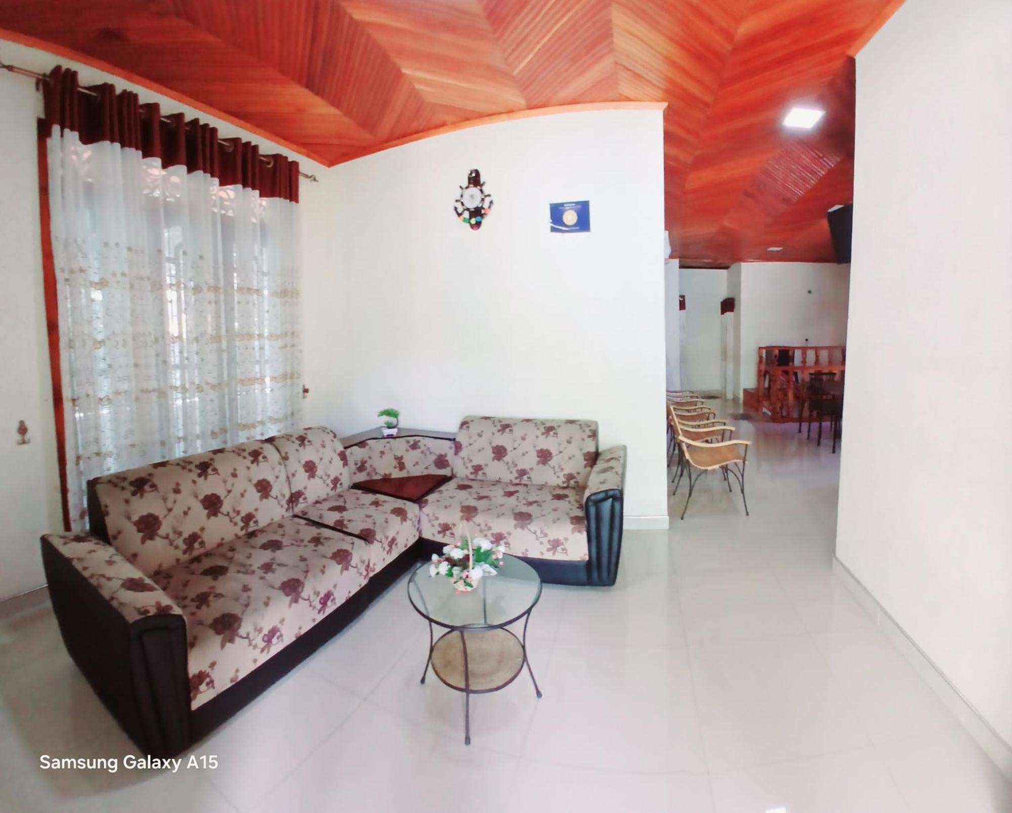 Jasmine Garden Inn Элла Экстерьер фото